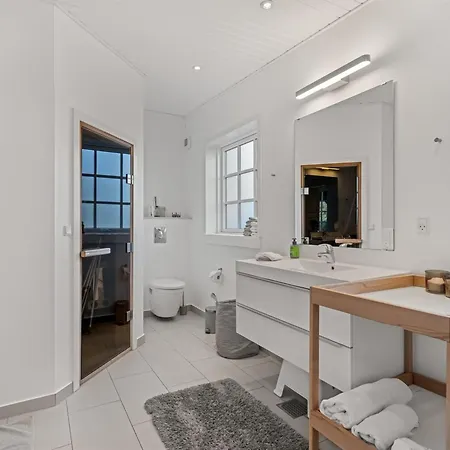 Dragan - 350m From The Sea By Interhome